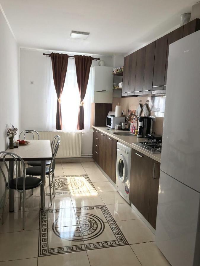 Apartament Mont Blanc Sinaia Zewnętrze zdjęcie