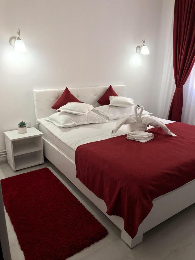Apartament Mont Blanc Sinaia Zewnętrze zdjęcie