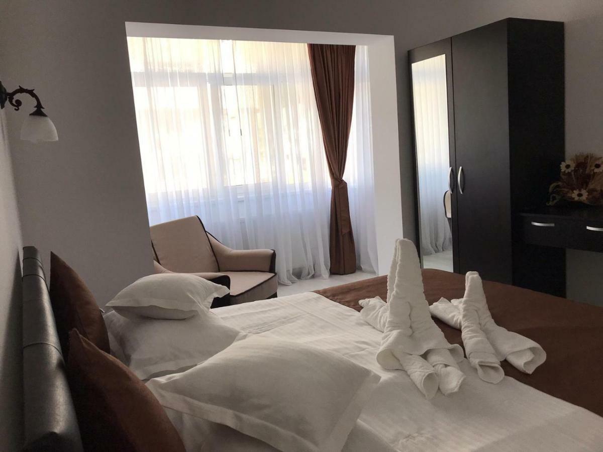 Apartament Mont Blanc Sinaia Zewnętrze zdjęcie